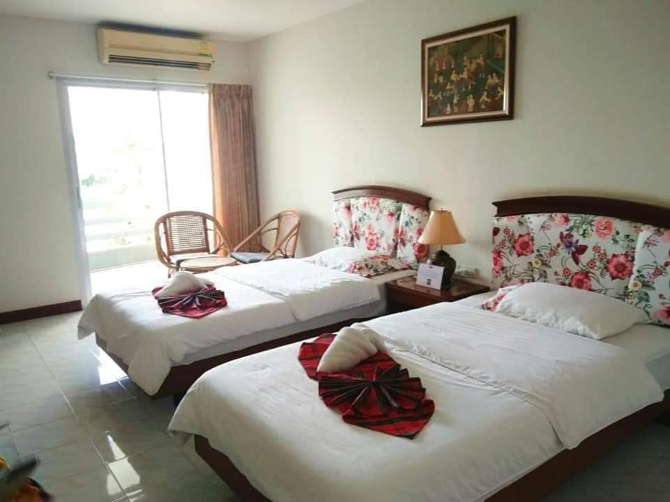 Kiengpiman Hotel Mukdahan Exterior foto